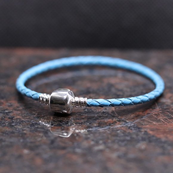 Light Blue Leather Bracelet with Sterling Silver Barrel Clasp - BRAND NEW - Picture 2 of 7